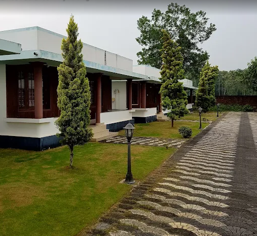 Luxury Ayurveda Facilities Cochin - Premium Villa Accommodation for Ayurvedic Villa Stay Cochin
